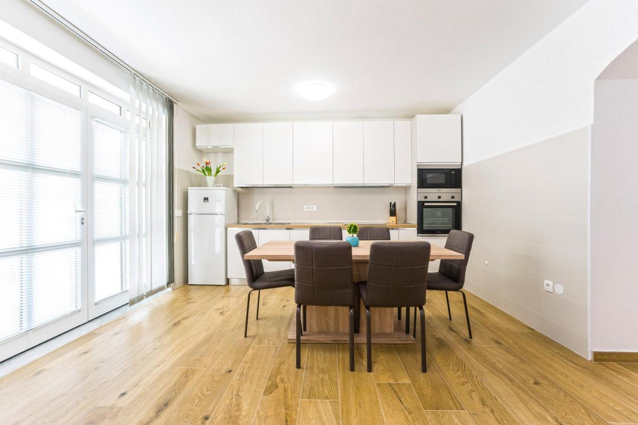 Villa Bianca - Apartment With Private Pool Privlaka  Εξωτερικό φωτογραφία